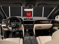BENTLEY Bentayga 4.0 V8 4WD Autom. First Edition