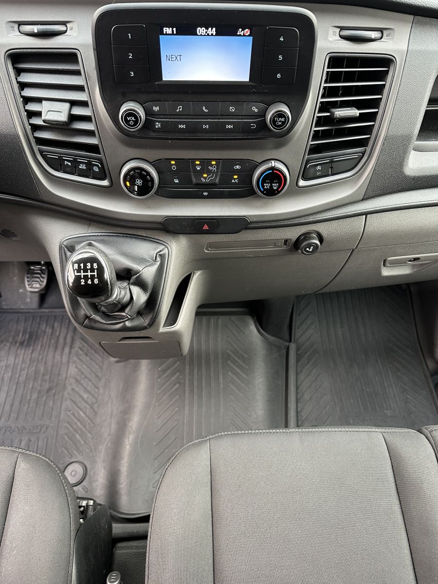 Fahrzeugabbildung Ford Transit Custom 300 L2H1 KAMERA+PP+BLUETOOTH+1HD