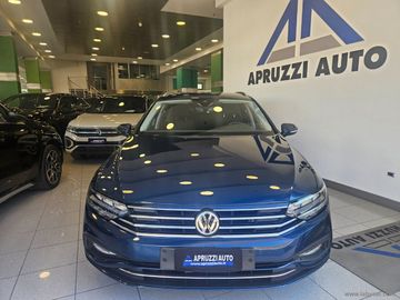 Volkswagen Passat - 2