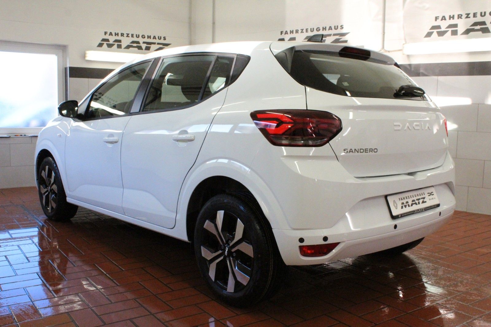 Fahrzeugabbildung Dacia Sandero Journey+ ECO-G 100 *Navi*Sitzhz*LPG