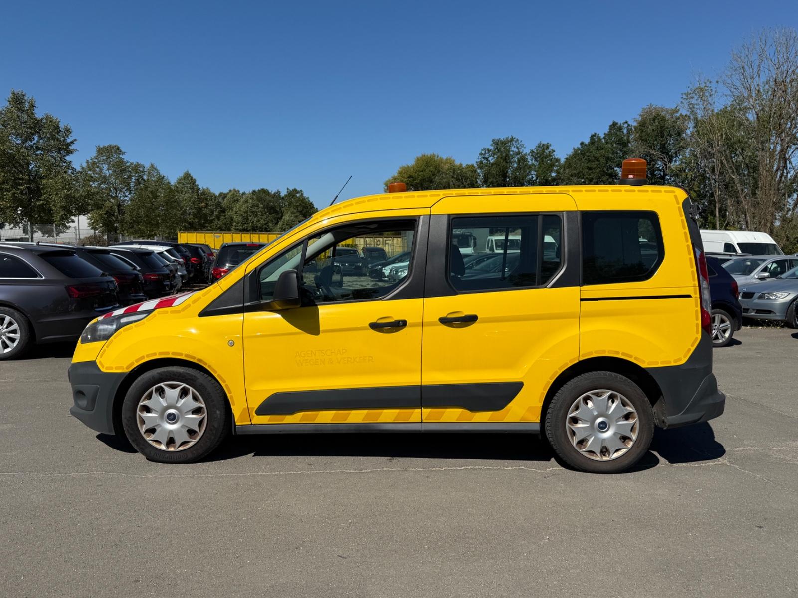Ford Tourneo 2015 — engine 998 cm³, 101 HP (74kW)