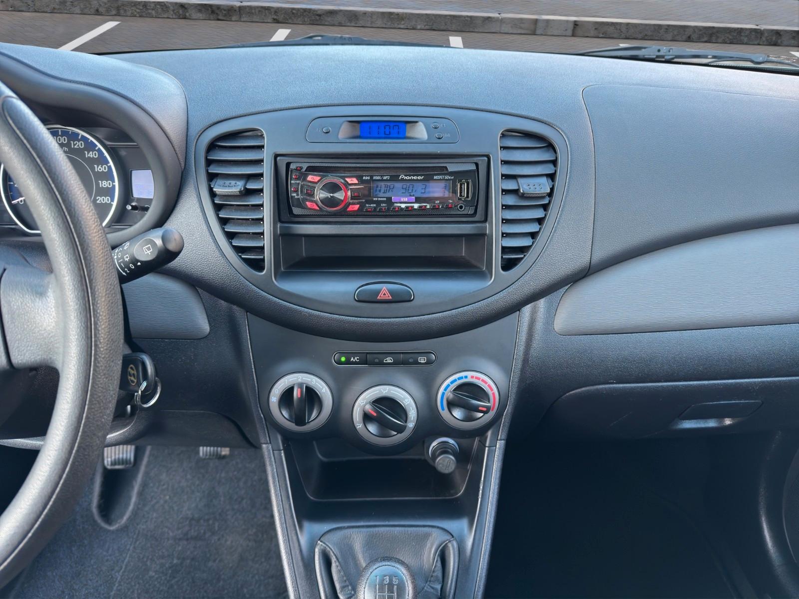 Hyundai i10 FIFA WM Edition (Tüv 07.2027 Service Neu)