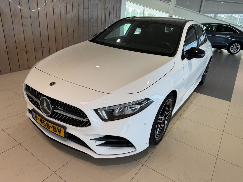 Mercedes-Benz A-klasse 180 Business Solution AMG