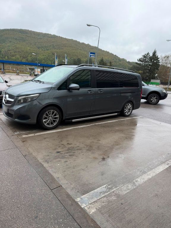 Image of Mercedes-Benz V 250