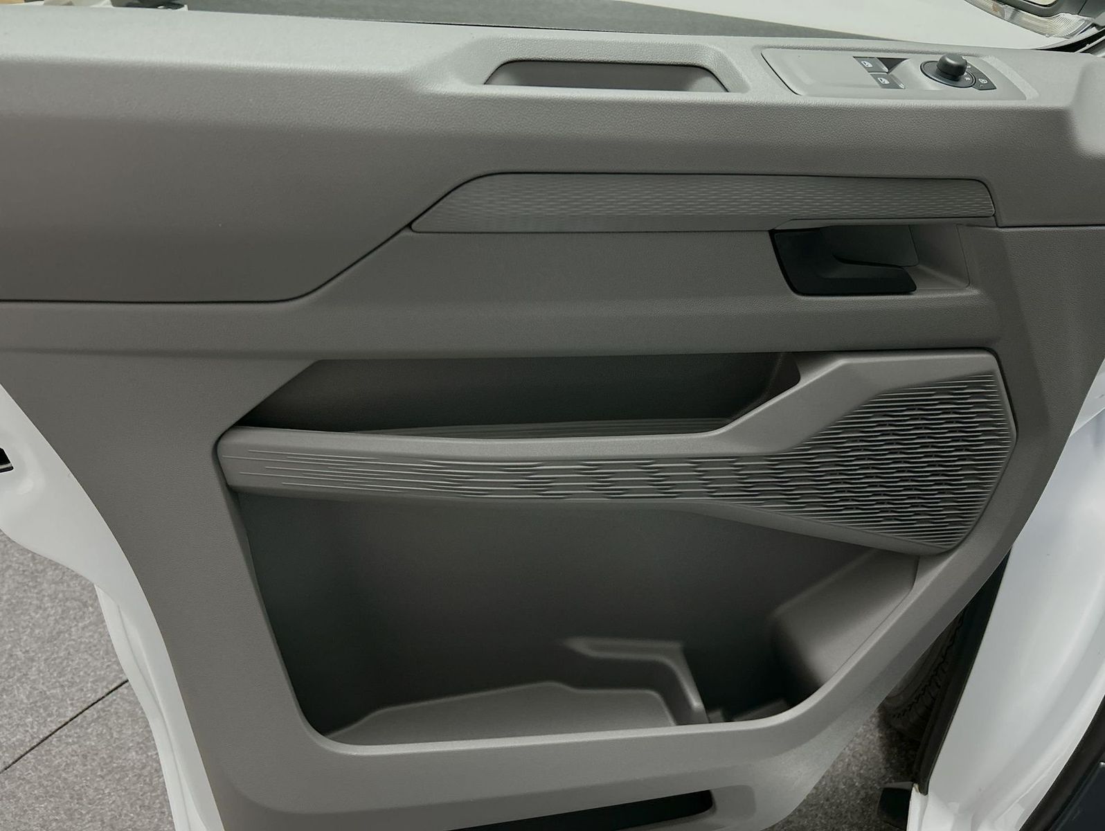 Volkswagen T7 Transporter - Bild 12