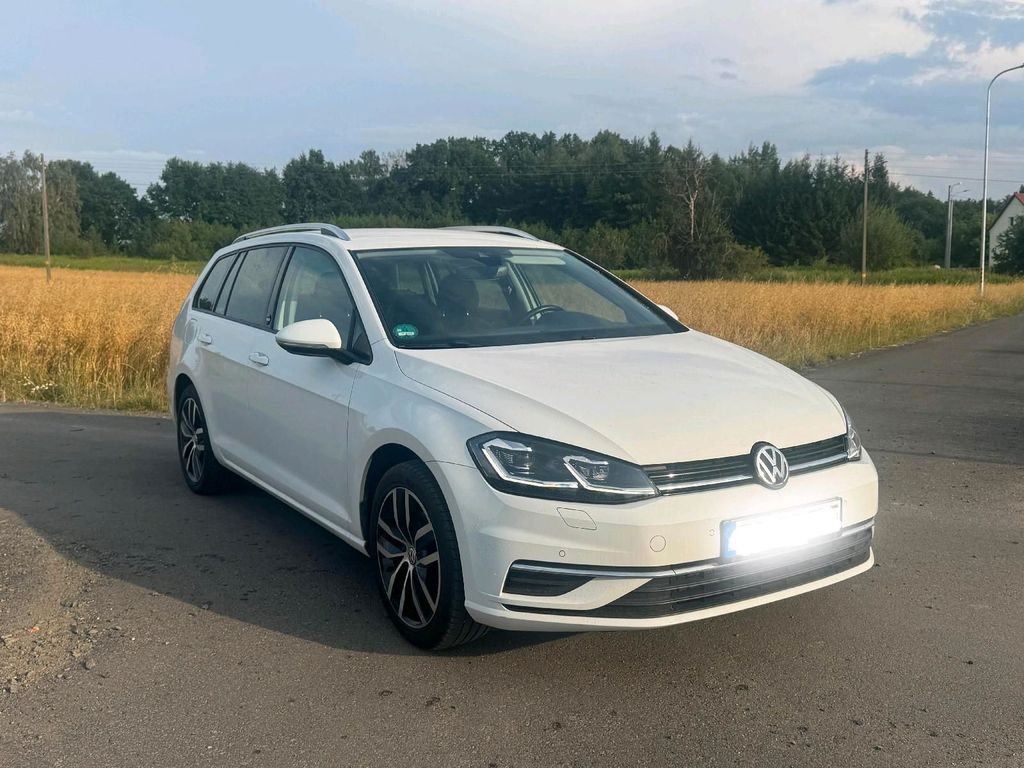 Image of Volkswagen Golf