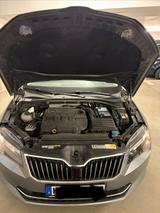 Skoda Superb 2.0 TDI SCR DSG Ambition - mit Garantie - Skoda Superb Gebrauchtwagen in Hamburg