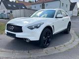 Infiniti QX70 3.7 Ultimate TOP AUSSTATTUNG WENIG KM TÜV - Infiniti Gebrauchtwagen
