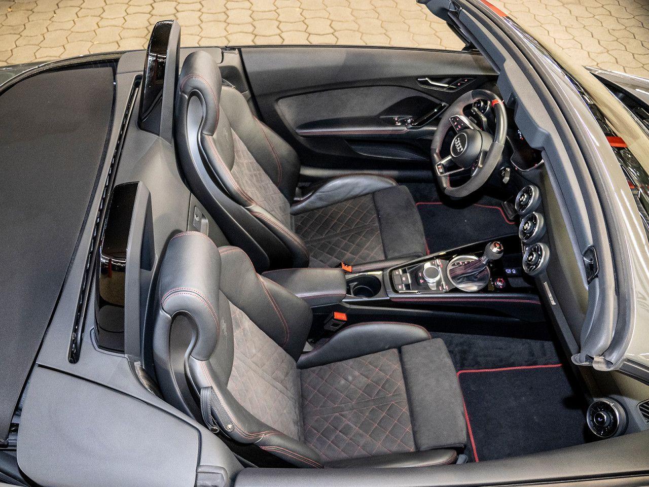 Audi TT Roadster 40 TFSI S line Kamera Keyless 19''