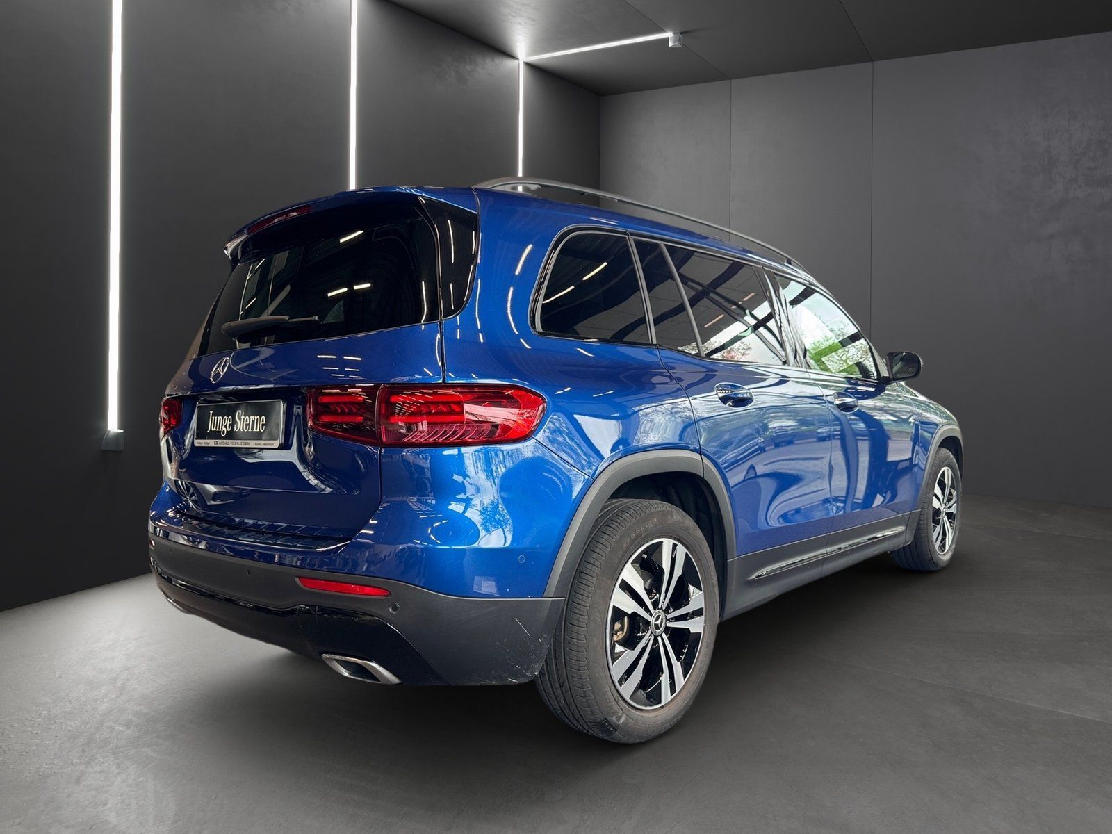 Fahrzeugabbildung Mercedes-Benz GLB 200 Progressive*AHK*Kamera*Night*Easy-Pack*