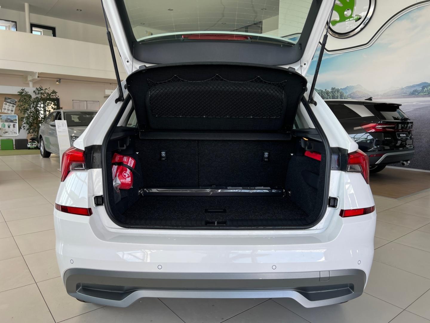 Skoda Kamiq Ambition 1.0 TSI ''Lane Assist''PDC hinten, миниатюра 13