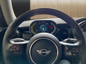 MINI Cooper SE - 8