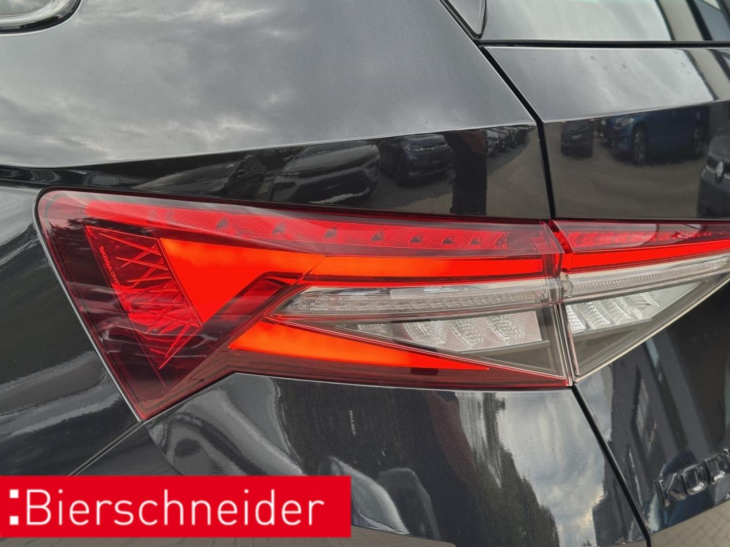 Skoda Kodiaq 2.0 TSI DSG RS KAMERA AHK LED NAVI SHZ