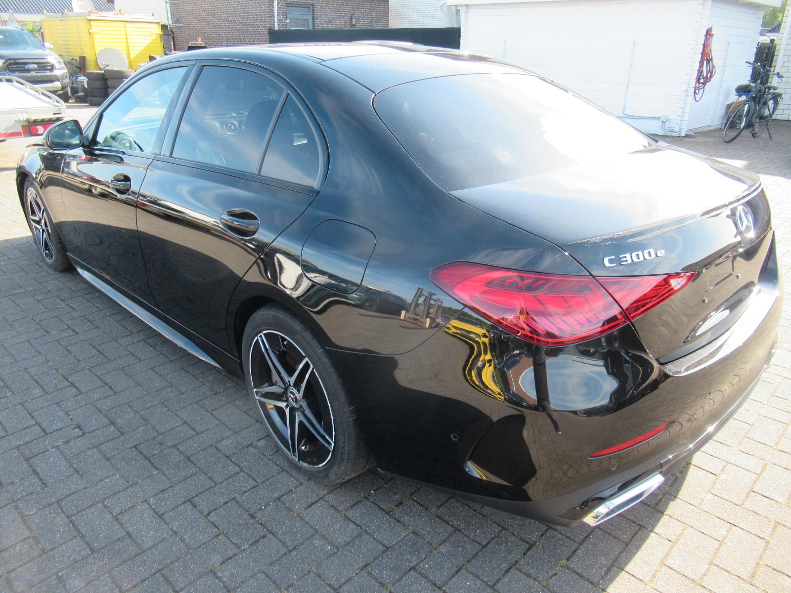 Mercedes-Benz C 300e Aut. AMG-LINE NightPack Leder Navi Cam...