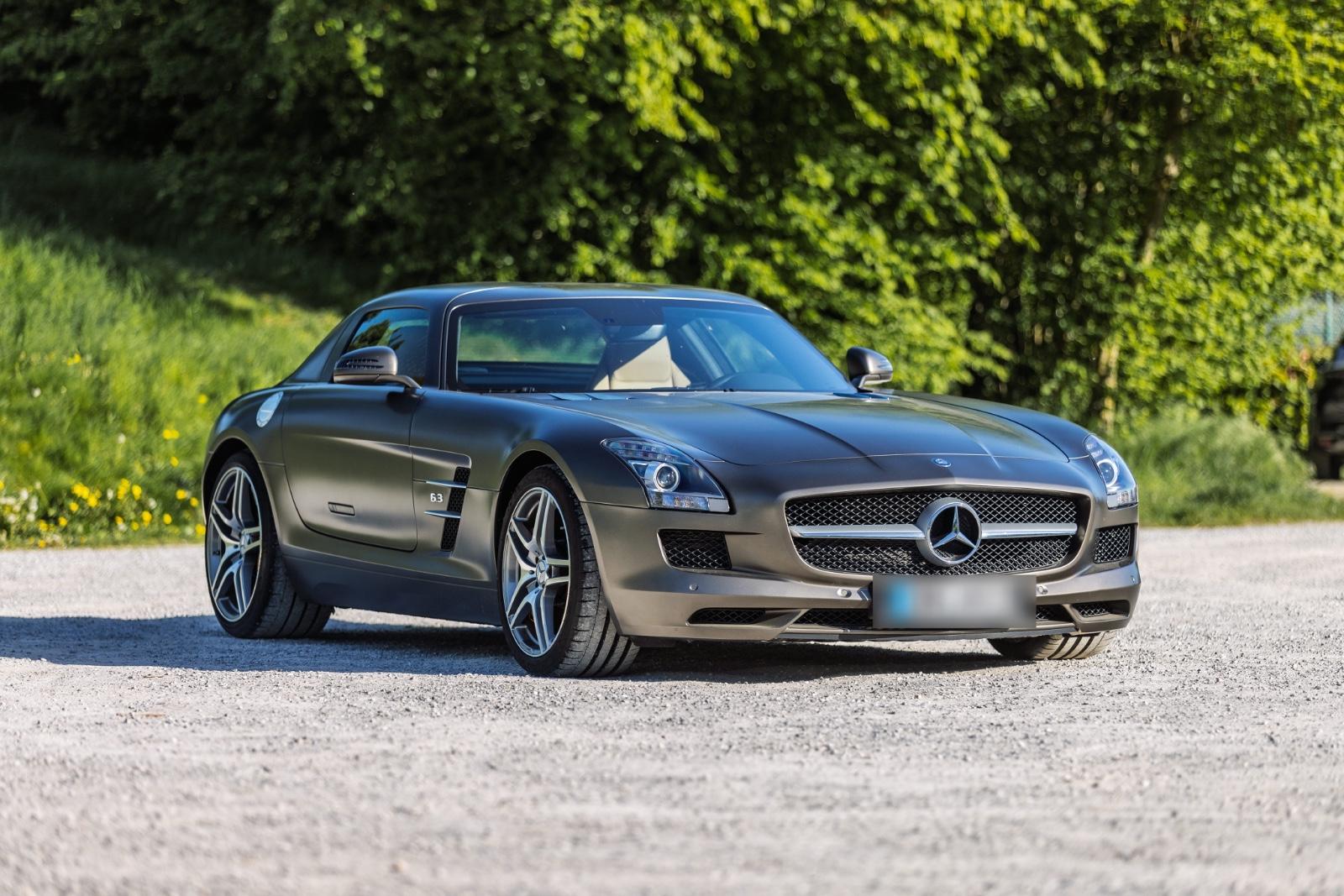 Mercedes-Benz SLS AMG Coupe Keramik Monza Grau