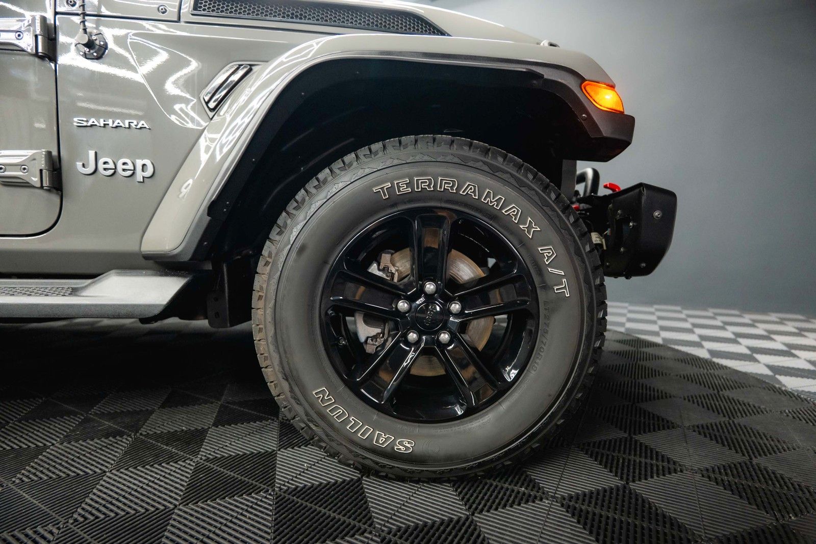 Fahrzeugabbildung Jeep Wrangler 2.0 T UNLIMITED SAHARA OFFROAD 4x4 LED