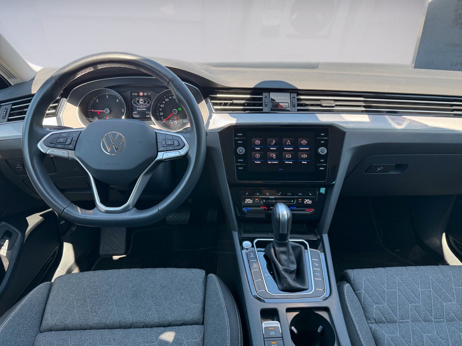 Fahrzeugabbildung Volkswagen Passat Variant Business 2.0 TDI