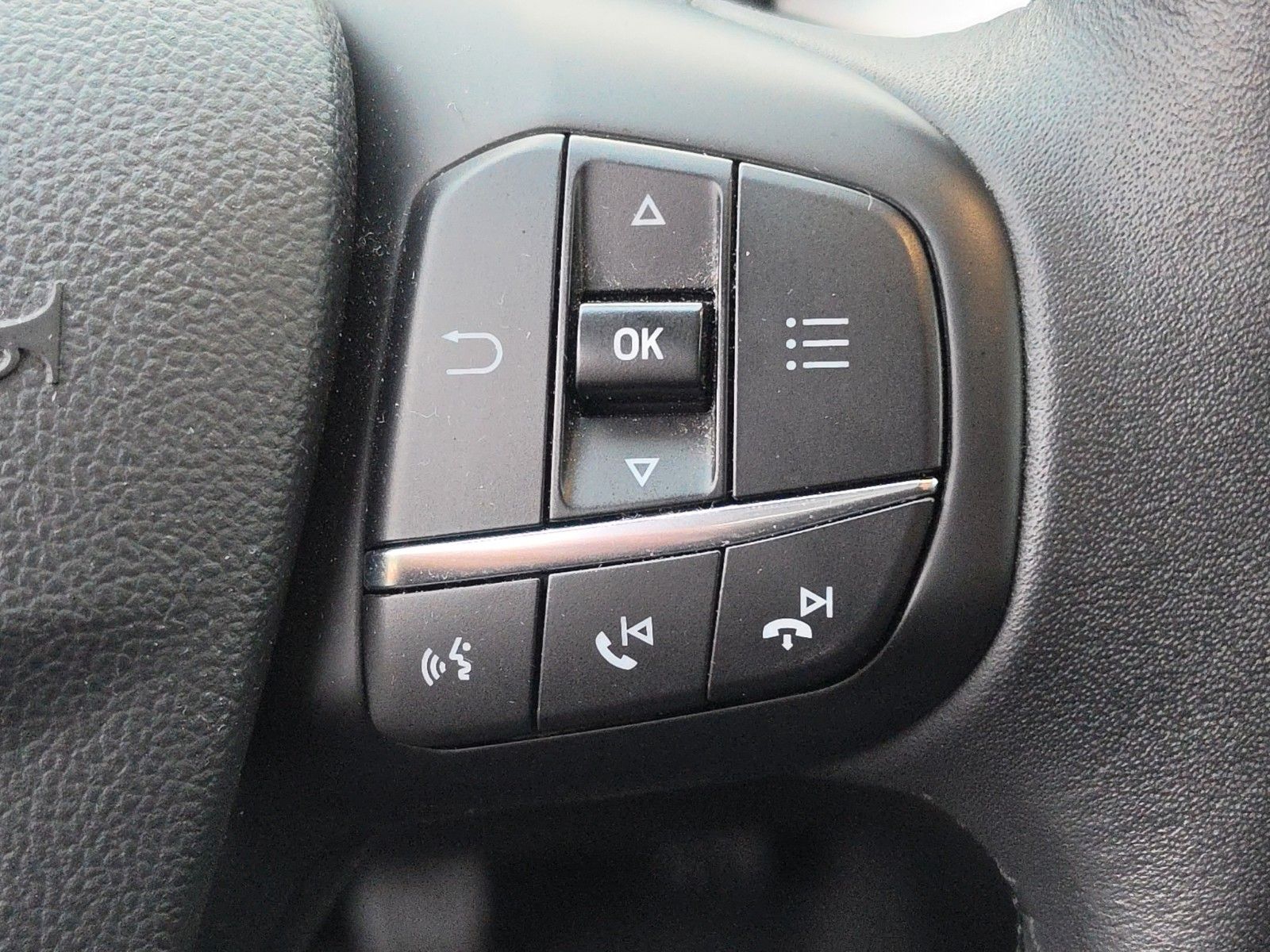 Fahrzeugabbildung Ford Focus Turnier Titanium Navi Kamera