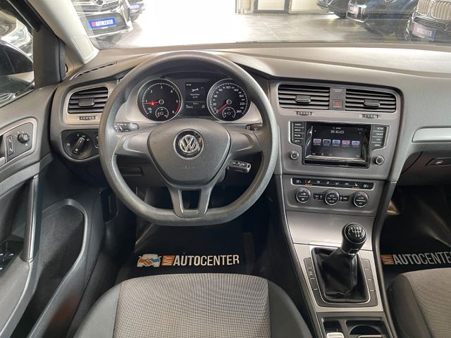 Volkswagen Golf VII Variant Trendline BlueTDI