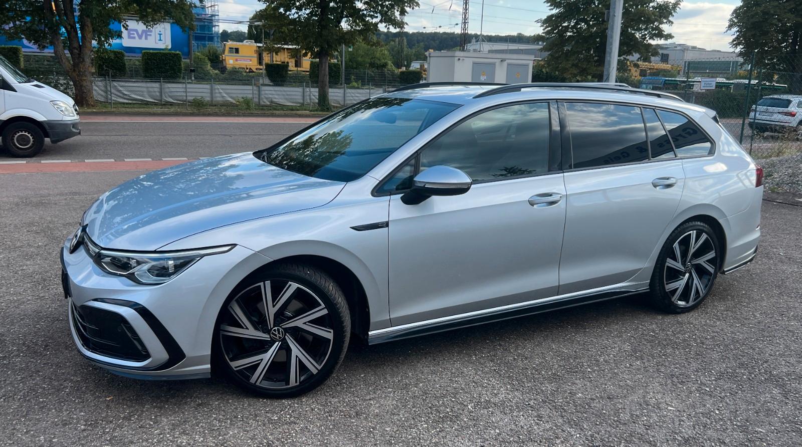 Volkswagen Golf VIII Variant R-Line eTSI