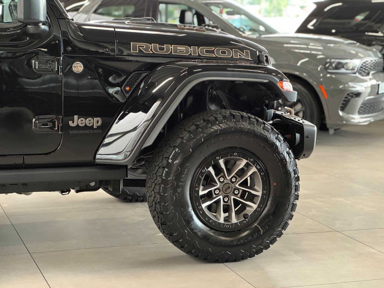 Fahrzeugabbildung Jeep Wrangler 6.4 V8 Rubicon 392 "AHK Voll-LED"