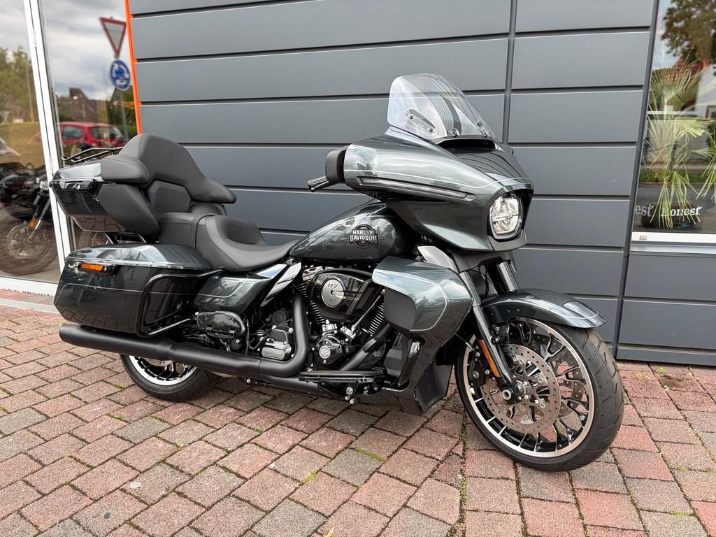 Harley-Davidson FLHXL Street Glide Limited 