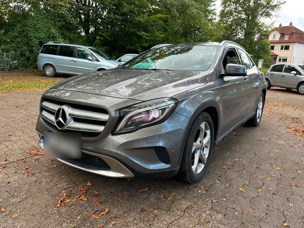 Image of Mercedes-Benz GLA 200