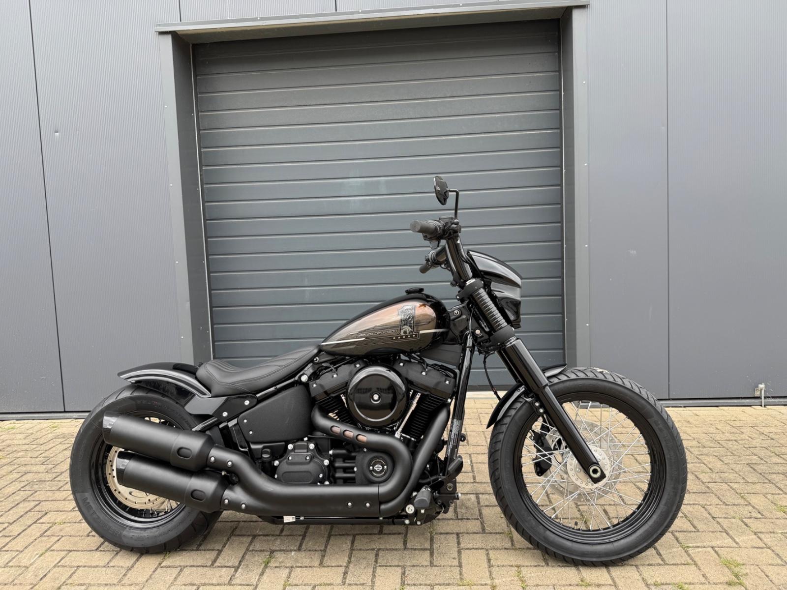 Harley-Davidson FXST Softail 107 Custombike ABS 2Zoll-Fat APE