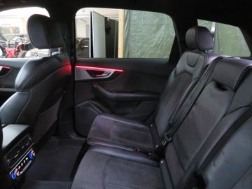 Audi Q7 - 11