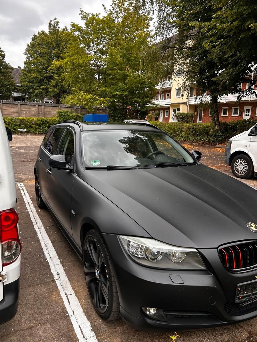 BMW 320 2011 — photo 10