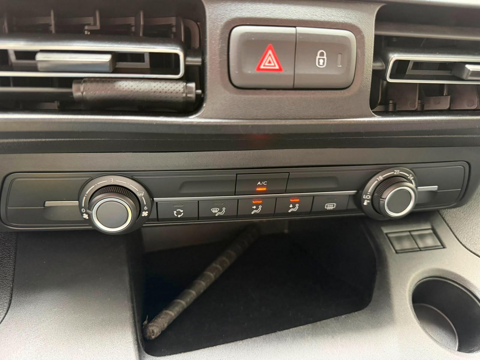 Citroën Berlingo Feel M KLIMA, SITZHEIZUNG, PARKPILOT