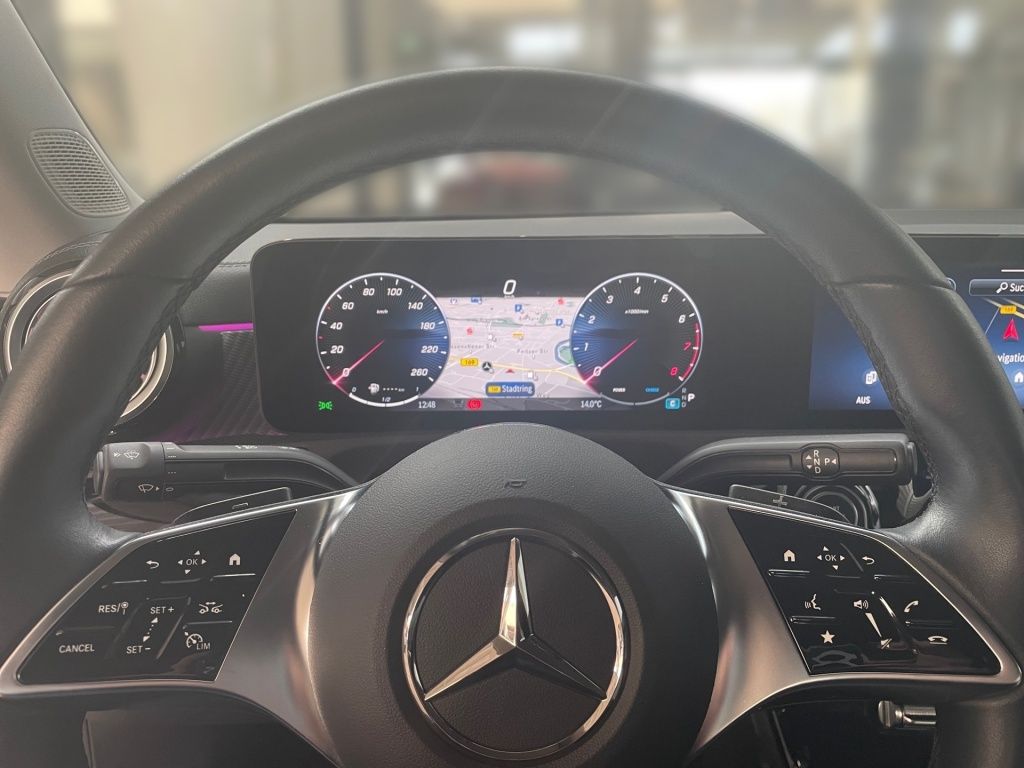 Fahrzeugabbildung Mercedes-Benz CLA 180 Coupé Progressive Totwi. Memory LED SHZ