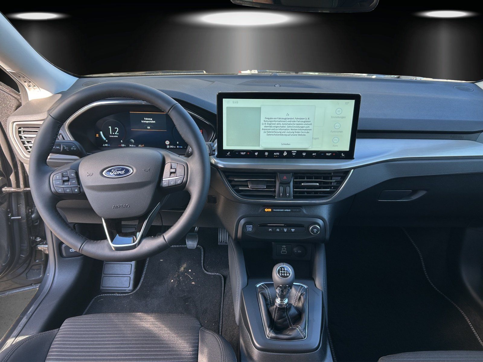 Fahrzeugabbildung Ford Focus Titanium X Winter P. B&O e.Call LM 17Z LED