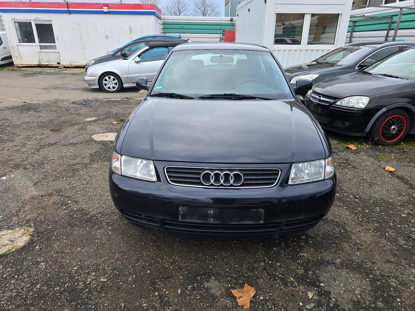 Audi A3 1.8 AUTOMATIK 1 HAND