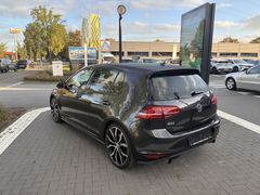 Volkswagen Golf VII 2.0 GTI Performance   *Schiebedach*6.Ga