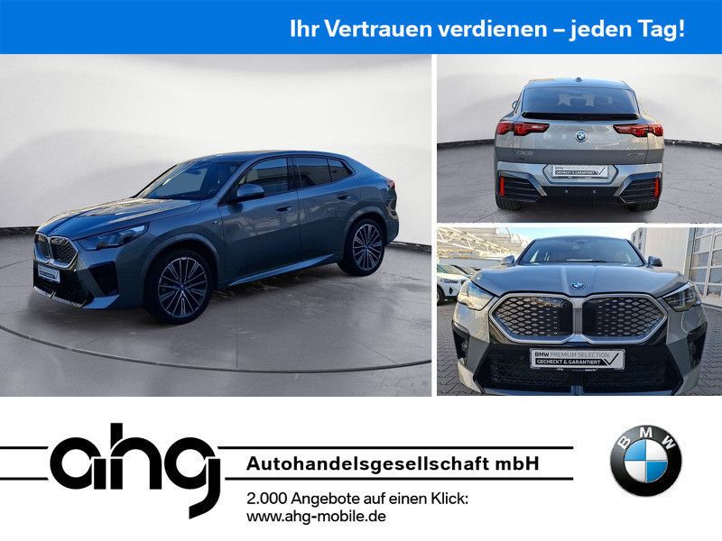 BMW iX2 xDrive30 M Sport iconic Glow Akustikglas 20' foto 1