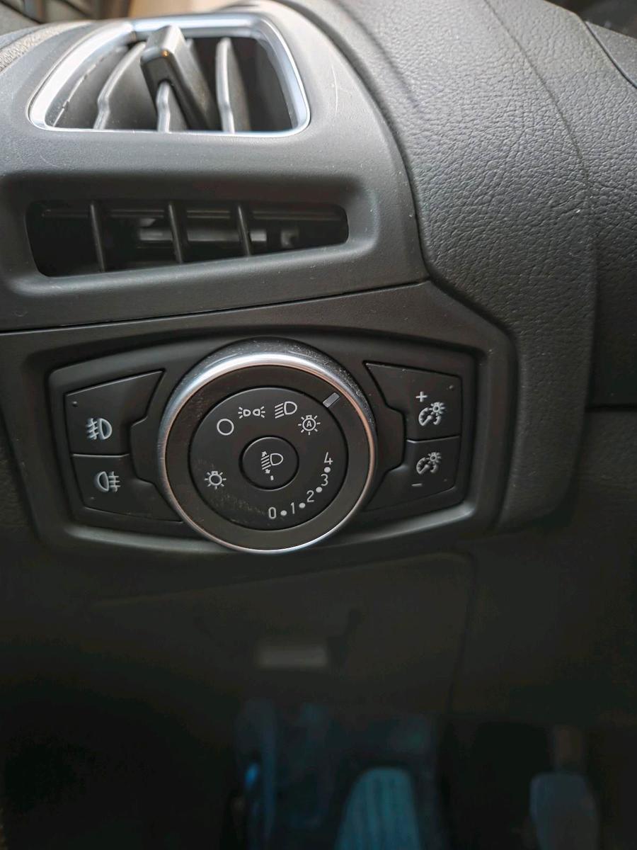 Ford Focus 2015 — двигун 120 HP (88kW)
