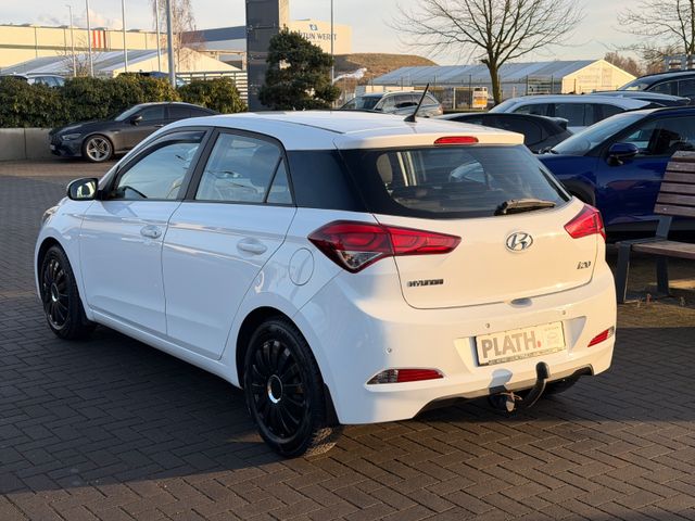Hyundai i20 1.2 blue YES!