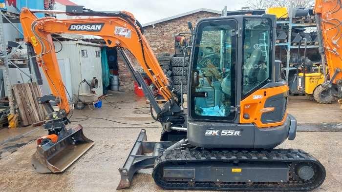 Doosan DX 55