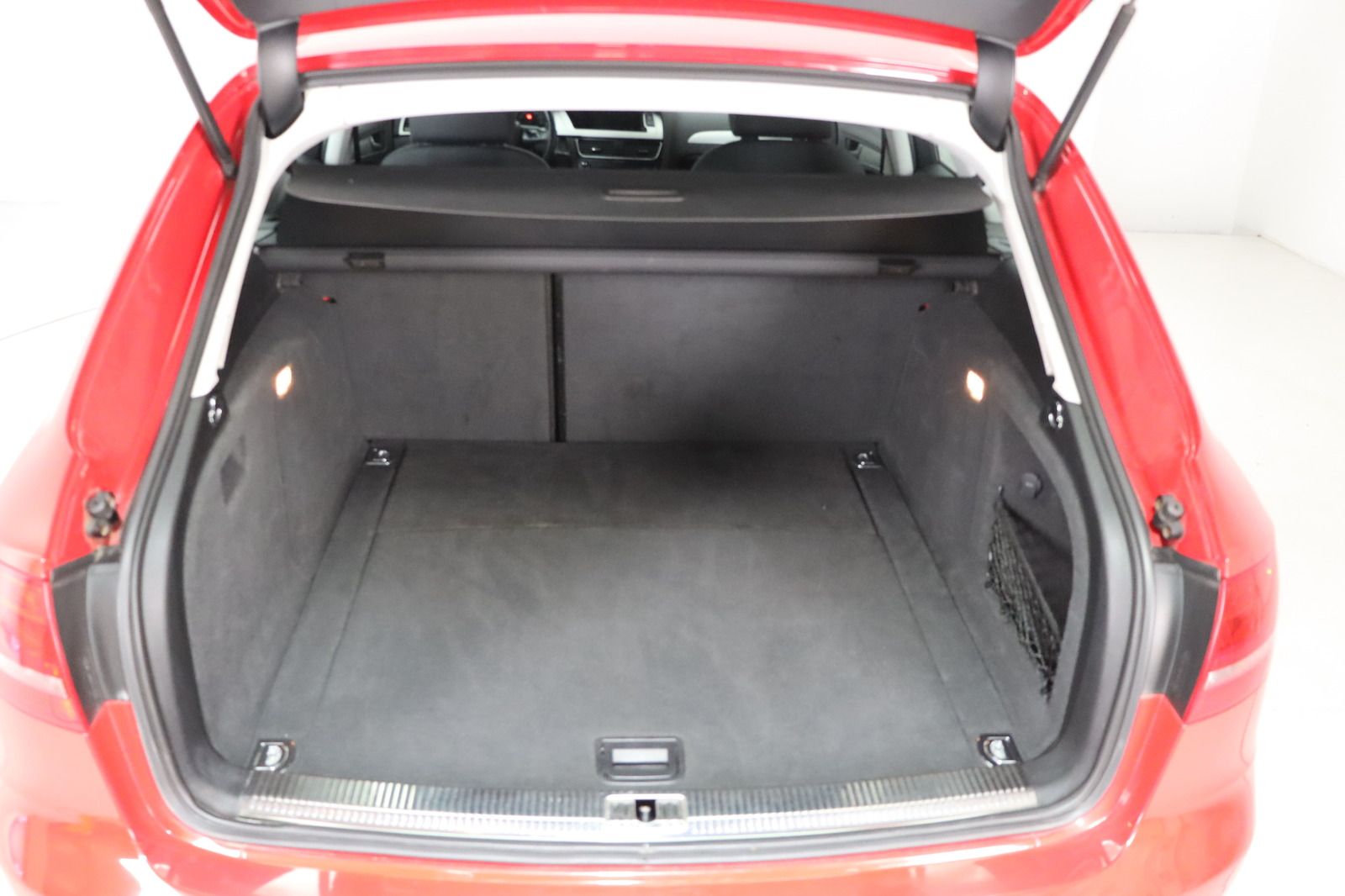 Fahrzeugabbildung Audi A4 1.8 TFSI Avant * Xenon * SHZ