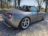 BMW Z4 2.5i - Fahrspaß mit frischer Verdeckpumpe - BMW Z4: Verdeck
