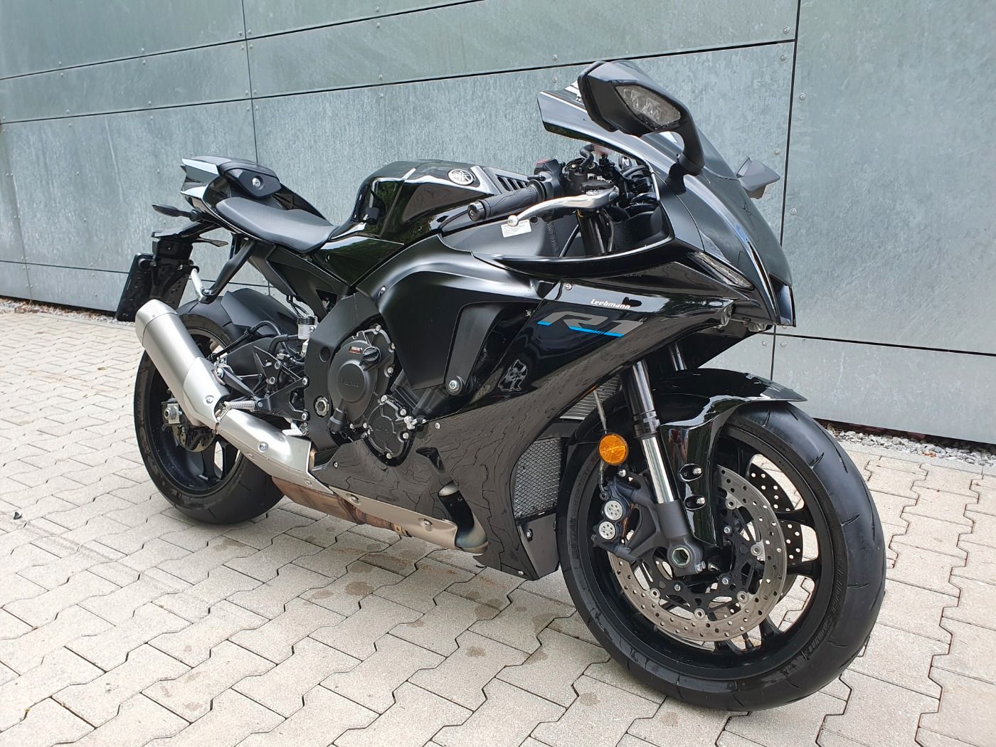 Fahrzeugabbildung Yamaha YZF R 1