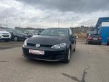 Volkswagen Golf VII Lim. Trendline BMT  Modelljahr  2015