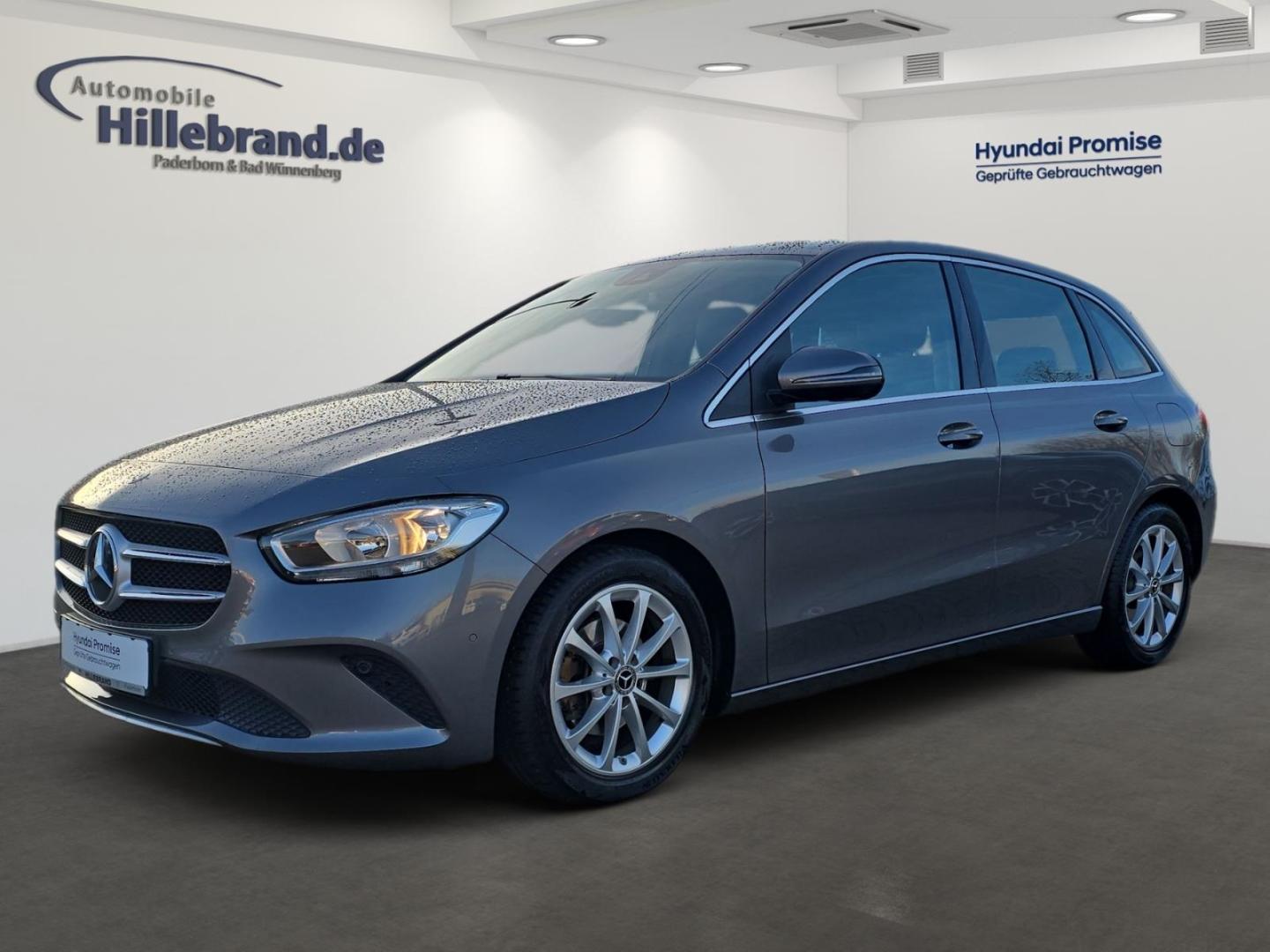 Mercedes-Benz B 180 AHK-klappbar Navi Digitales Cockpit Klimaa
