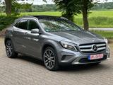 Mercedes-Benz GLA 220d *4-MATIC*PANO*MEMORY* - Mercedes-Benz GLA 220: D