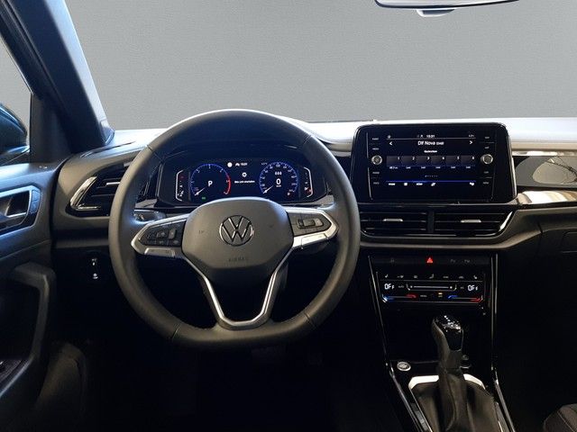 Fahrzeugabbildung Volkswagen T-Roc Black Style 2.0TDI DSG AHK Matrix Massage