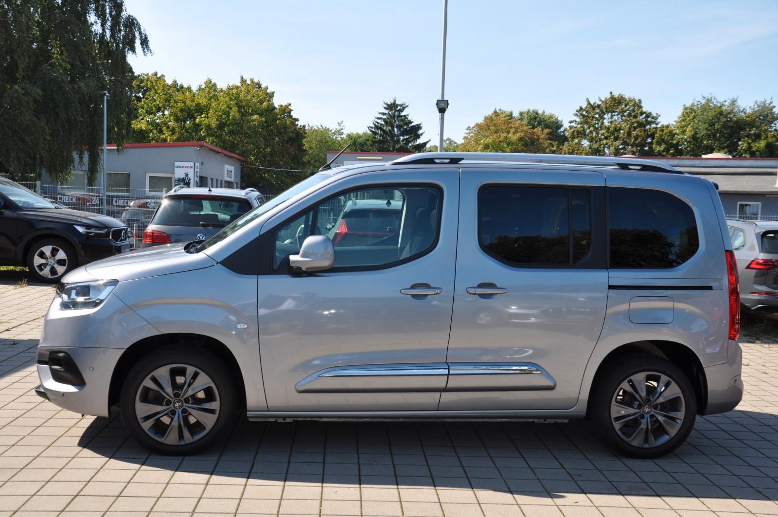 Toyota Proace City Verso L1 Executive Aut. AHK-PANO-HUD