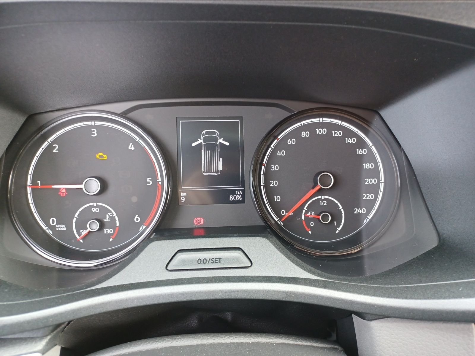 Fahrzeugabbildung Volkswagen T6.1 Transporter Kombi TDI LR NAVI LED KLIMA
