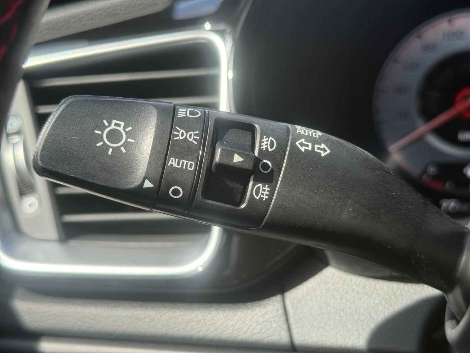 Kia ProCeed 1.6T DCT7 GT Navi Memory Kamera Klima