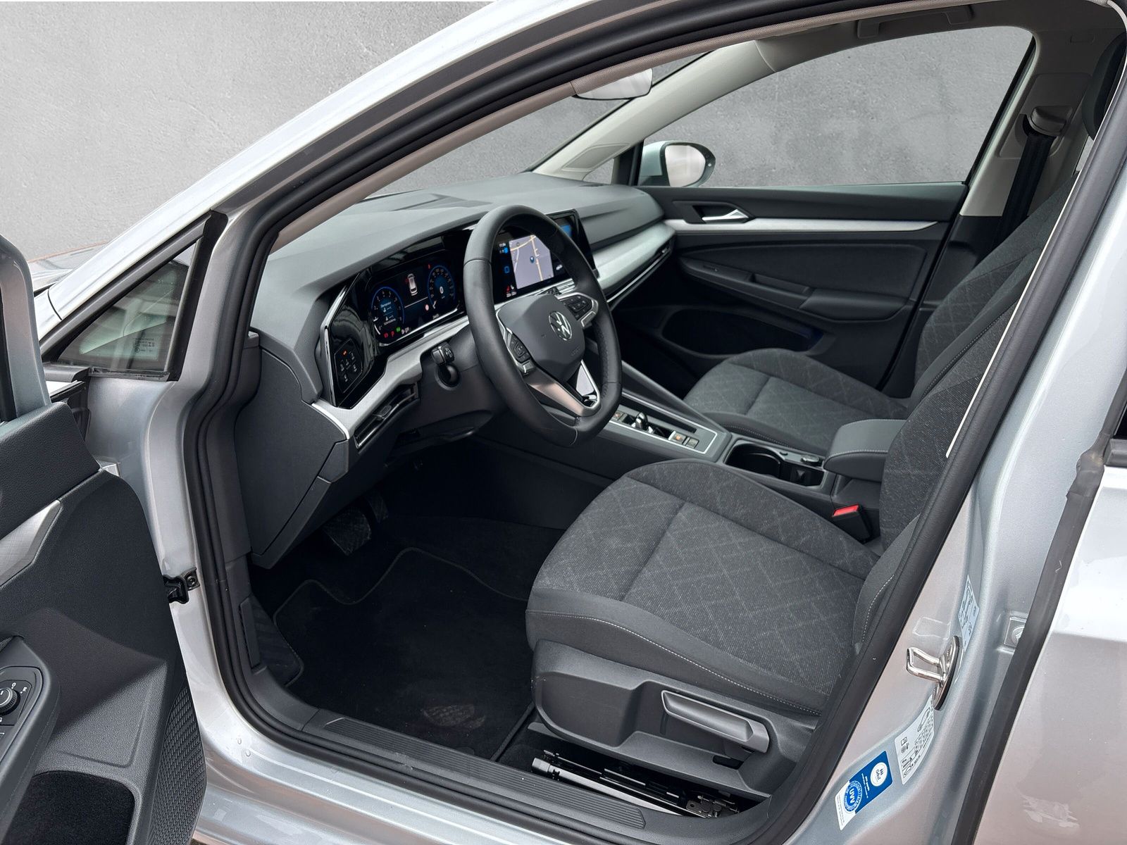 Fahrzeugabbildung Volkswagen Golf Variant 2.0 TDI Life ACC Navi AppConnect SH